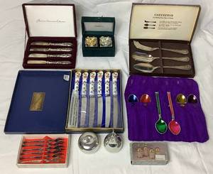 lot 51 image: Set of Speciality Serving Uttensils