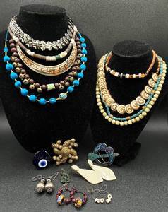 lot 95 image: Beaded Boho Necklaces, Pendants and Earrings