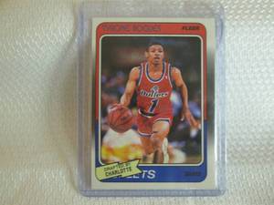 lot 15 image: 1988 Fleer Tyrone Bogues Rookie Car...