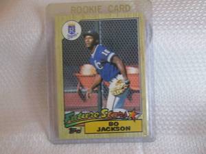 lot 18 image: 1987 Topps Bo Jackson Rookie Card...
