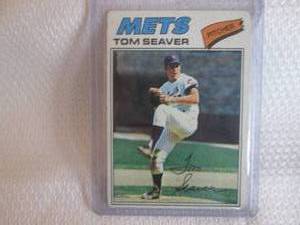 lot 19 image: 1977 Topps Tom Seaver Card...