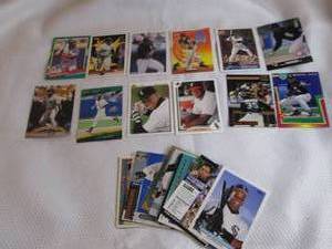 lot 38 image: Assorted Frank Thomas Cards...