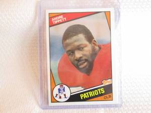 lot 43 image: 1984 Topps Andre Tippett Rookie Car...