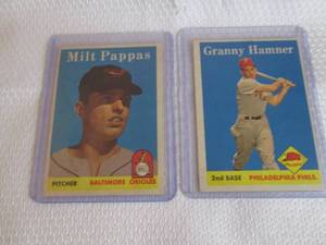 lot 55 image: 1958 Topps Milt Pappas & Granny Ham...