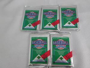 lot 77 image: 5-1990 Upper Deck Baseball  Packs...
