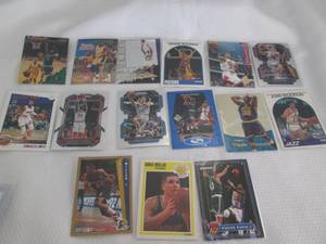 lot 83 image: Hall of Famers Basketball Cards...