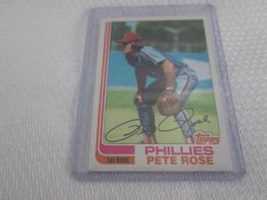 lot 93 image: 1982 Topps Pete Rose Card...
