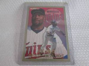 lot 135 image: 1994 Fleer Kirby Puckett Team Leade...