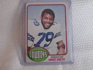 lot 199 image: 1976 Topps Harvey Martin Card...