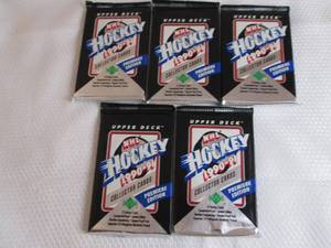 lot 215 image: 5-1990 - 91 Upper Deck Hockey Packs...