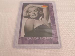 lot 350 image: 2001 Topps Marilyn Monroe Card...
