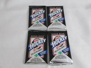 lot 452 image: 1990-91 Upper Deck Hockey Packs...