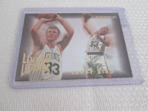 lot 461 image: 1993-94 Fleer Larry Bird Living Leg...