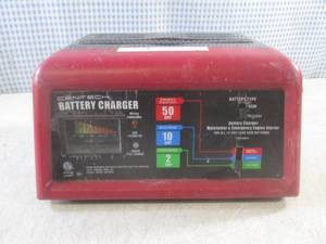 lot 23 image: (CS) Centech Battery Charger...