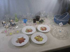 lot 62 image: (A-2) Assorted Glass Ceramic Etc De...