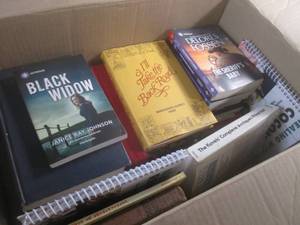 lot 71 image: (EW4) Box of Assorted Books...