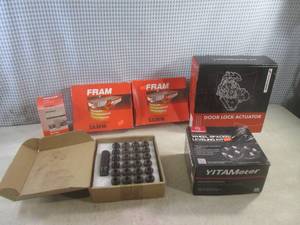 lot 100 image: (A-3) Automotive Parts...