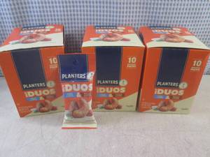 lot 168 image: (B-2) 30 Bags of Planters Nut Duos ...