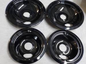 lot 22 image: Store Metal Pieces...