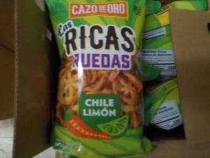 lot 25 image: 8 Bags Las Ricas Ruedas 3.5 oz Chil...