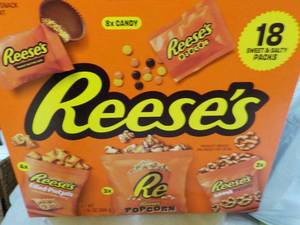 lot 48 image: Reeses 18 pack Variety...