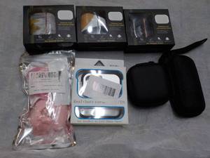 lot 93 image: Ear Pod Buds and Cases...