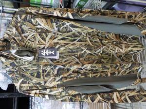 lot 104 image: Bass Dash size XL Hooded Camo Long ...