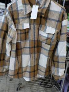 lot 110 image: Automet Plaid Flannel Shirt size M...
