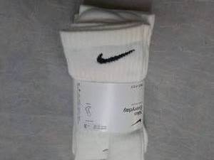 lot 140 image: 3 pair Nike Dri Fit Socks...
