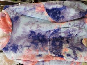 lot 160 image: Super Soft size XXX Large Hooded To...