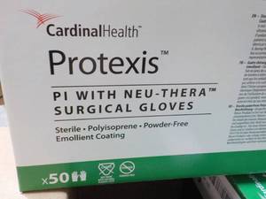 lot 206 image: Case of 200 Protexis Pl with Neu-th...