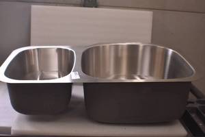 lot 33 image: Kitchen Sink