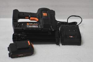 lot 63 image: WEN 20512 20V Max Cordless 18-Gauge Brad Nailer with charger no battery