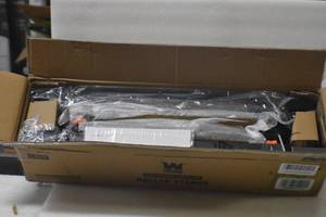 lot 66 image: WEN 4289-2 Adjustable Roller Stands with Edge Guide, Two Pack, 500-Pound Capacity