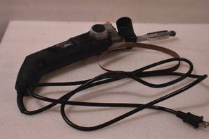 lot 72 image: WEN 6307 Variable Speed Detailing File Sander with 12-by-18-Inch Belt