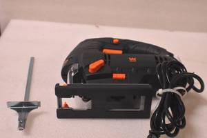 lot 71 image: WEN 33606 6.6-Amp Variable Speed Orbital Jig Saw with Laser and LED Light
