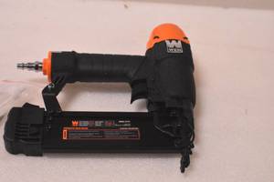 lot 73 image: WEN 61721 18-Gauge 38-Inch to 2-Inch Pneumatic Brad Nailer