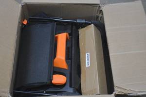 lot 98 image: WEN DT1315 15-Inch 13-Amp 2-in-1 Electric Dethatcher and Scarifier with Collection Bag