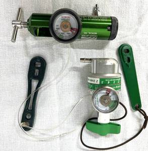 lot 58 image: Lot of Mixed Brand Oxygen Regulators (Cramer Medical, Precision Medical) - Great Condition
