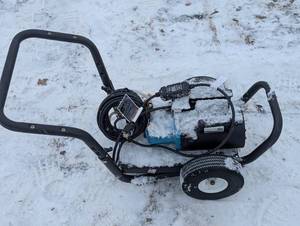 lot 2 image: Northstar electric power washer with cat pump
