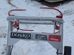 lot 3 image: daskell mini stump grinder model 200-6hc frame side disc made in USA