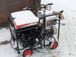 HotBox power washer with a 420cc gasoline engine electric start