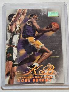 lot 5 image: Kobe Bryant 1998 Skybox #44 - Los Angeles Lakers Basketball Card