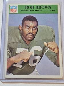 lot 65 image: Bob Brown Rookie 1966 Philadelphia #134 - Philadelphia Eagles Vintage Football Card