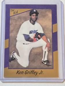 lot 141 image: Ken Griffey Jr. Rookie 1988 The Kid #2 - Minor League Baseball Card
