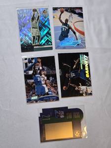 lot 175 image: Lot of 5 Kevin Garnett Basketball Cards including Holo and Showtime Editions