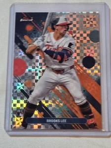 lot 186 image: Brooks Lee Rookie 2025 Topps Finest Refractor #31 - Minnesota Twins Baseball Card