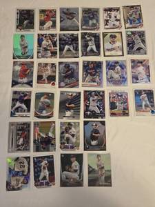 lot 210 image: Lot of 32 Minnesota Twins Cards featring Rookie Cards, Refractors & Inserts with Key Players Like Joe Mauer, Byron Buxton, and Jose Berrios
