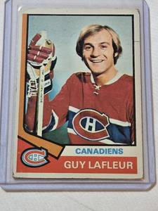 lot 217 image: Guy Lafleur 1974 Topps #232 - Montreal Canadiens Vintage Hockey Card