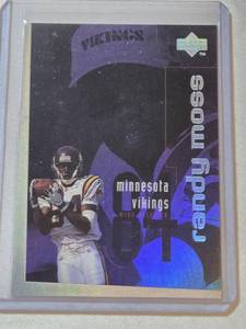 lot 244 image: Randy Moss Rookie 1998 Upper Deck Encore #150 - Minnesota Vikings Football Card